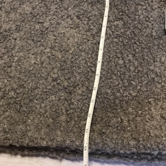 Nwt 4 North Pole Sherpa gray placemats. - Picture 5 of 8